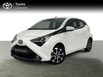 Usado Toyota Aygo X-play 72 CV (52 kW) 2021 Blanco Utilitario