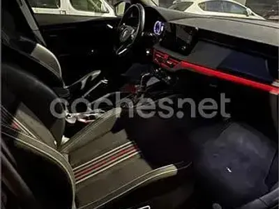 Usado Skoda Kamiq Monte Carlo 150 CV (110 kW) 2024 Negro SUV