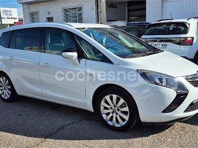 Usado Opel Zafira Tourer Excellence 140 CV (102 kW) 2016 Blanco Monovolumen