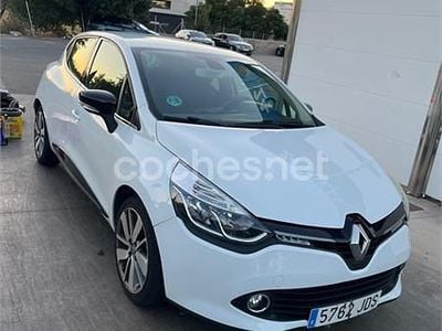 Usado Renault Clio IV 90 CV (66 kW) 2015 Blanco Berlina