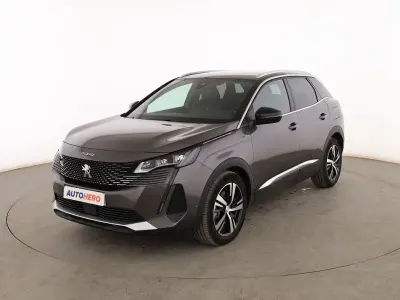 Usado Peugeot 3008 GT 225 CV (165 kW) 2023 Gris SUV