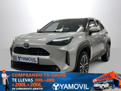 Usado Toyota Yaris Cross Style 116 CV (85 kW) 2022 Gris SUV