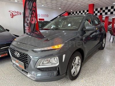 Usado Hyundai Kona 120 CV (88 kW) 2020 Gris / plata SUV