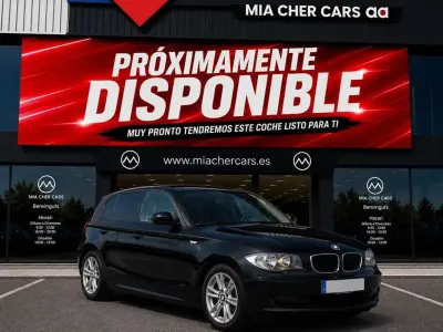 Usado BMW 116 116 CV (85 kW) 2010 Negro Utilitario