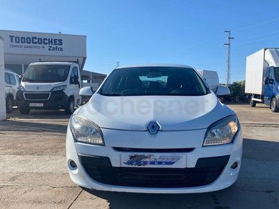 Usado Renault Mégane Dynamique 105 CV (77 kW) 2009 Blanco Berlina