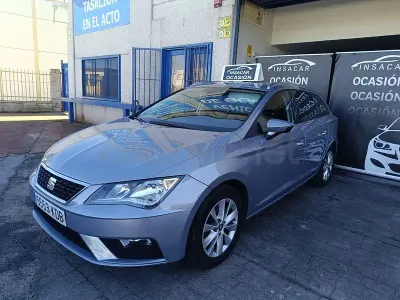 Usado Seat Leon Style 115 CV (84 kW) 2018 Gris / plata Familiar