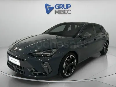 Usado Cupra Leon 150 CV (110 kW) 2025 Gris / plata Berlina