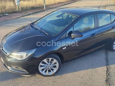 Negro Usado 2016 Opel Astra Dynamic Berlina | 9500 € (Un poco caro)