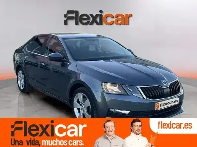 Usado Skoda Octavia Style 115 HP (84 kW) 2019 Cinzento