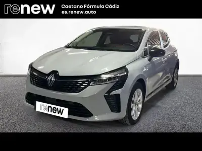 Käytetty Renault Clio V Evolution 100 HP (73 kW) 2025 Harmaa Sedan