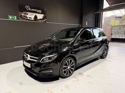 Usado Mercedes B200 136 CV (100 kW) 2018 Negro Monovolumen
