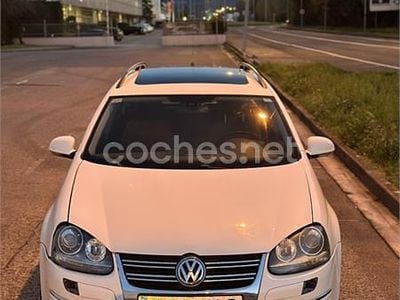 Blanco Usado 2009 VW Golf V Advance Familiar | 3800 € (Buen precio)