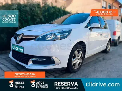 Usado Renault Scénic LIMITED 115 CV (84 kW) 2015 Blanco Monovolumen