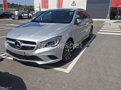 Usado Mercedes CLA200 Shooting Brake Urban 136 CV (100 kW) 2016 Gris / plata Familiar