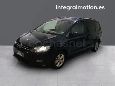 Usado VW Sharan Advance 140 CV (102 kW) 2015 Negro Monovolumen