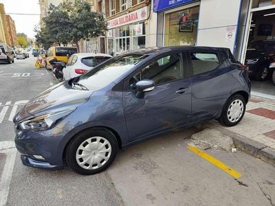 Usado Nissan Micra Acenta 92 CV (67 kW) 2023 Gris / plata Utilitario