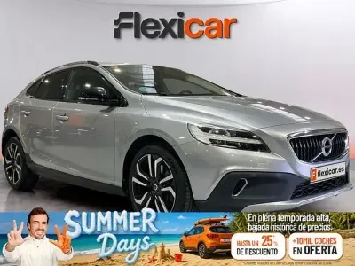Usado Volvo V40 Inscription 152 CV (111 kW) 2017 Blanco Berlina