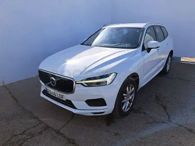 Usado Volvo XC60 Momentum 150 CV (110 kW) 2020 Blanco SUV