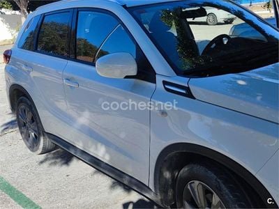 Usado Suzuki Vitara 140 CV (102 kW) 2019 Blanco SUV