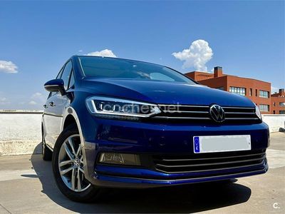 Azul Usado 2024 VW Touran Monovolumen | 38.900 € (Caro)