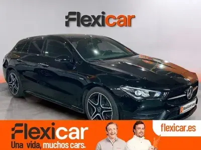 Occasion Mercedes CLA200 Shooting Brake 150 PK (110 kW) 2021 Zwart Stationwagen