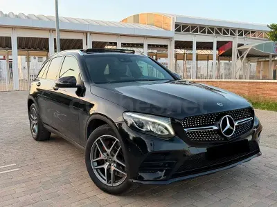 Usado Mercedes GLC220 194 CV (142 kW) 2019 Negro SUV
