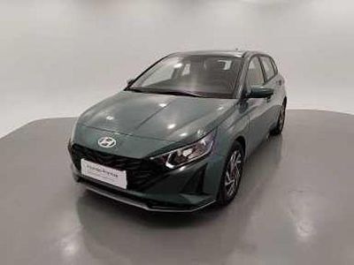 Verde Usado 2024 Hyundai i20 Berlina | 15.900 € (Precio justo)