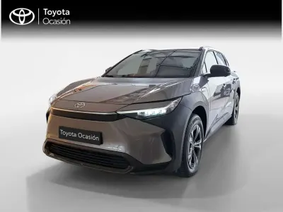 Usado Toyota bZ4X Advance 150 kW (204 CV) 2025 Gris SUV