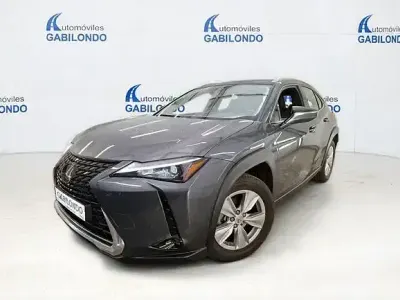 Usado Lexus UX Business Edition 184 CV (135 kW) 2022 Gris / plata SUV