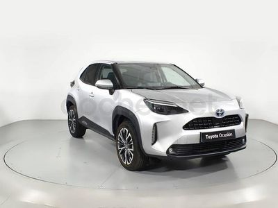 Usado Toyota Yaris Cross Style 116 CV (85 kW) 2022 Gris SUV