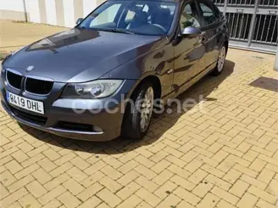 Begagnad BMW 320 163 HK (119 kW) 2006 Svart Sedan