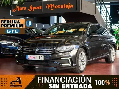 Usado VW Passat GTE 218 CV (160 kW) 2022 Gris / plata Familiar