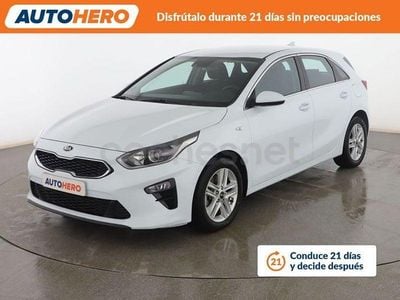 Usado Kia Ceed 136 CV (100 kW) 2021 Blanco Utilitario