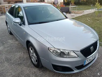 Usado Seat Exeo Style 143 CV (105 kW) 2010 Gris / plata Berlina