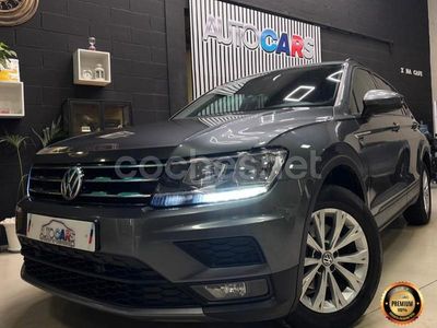 Gris / plata Usado 2018 VW Tiguan Allspace Advance SUV | 24.995 € (Caro)