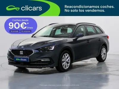 Usado Seat Leon Style 110 CV (80 kW) 2023 Gris Familiar