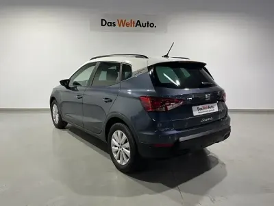 Usado Seat Arona Style 115 CV (84 kW) 2025 Gris SUV