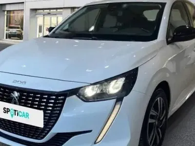 Usado Peugeot 208 Active 75 CV (55 kW) 2023 Blanco Utilitario