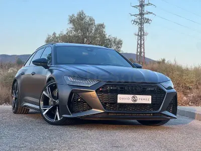Usado Audi RS6 Ambiente 600 CV (441 kW) 2023 Gris / plata Familiar