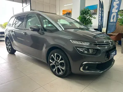 Usado Citroën C4 SpaceTourer Shine 130 CV (95 kW) 2020 Gris Monovolumen
