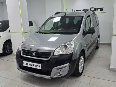 Usado Peugeot TePee Style 99 CV (72 kW) 2018 Van