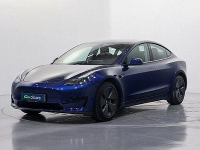 Azul Usado 2023 Tesla Model 3 Standard Range Berlina | 27.990 € (Precio justo)