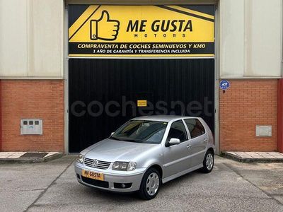 Usado VW Polo Trendline 60 CV (44 kW) 2001 Gris / plata Berlina