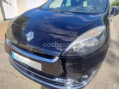 Usado Renault Scénic III Dynamique 110 CV (80 kW) 2012 Negro Monovolumen
