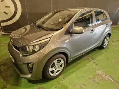 Usado Kia Picanto 67 CV (49 kW) 2023 Gris / plata Utilitario