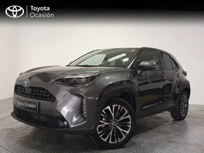 Usado Toyota Yaris Cross Plus 116 CV (85 kW) 2022 Gris / plata SUV