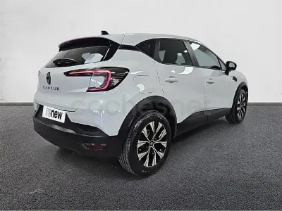 Usado Renault Captur Evolution 100 CV (73 kW) 2025 Blanco SUV