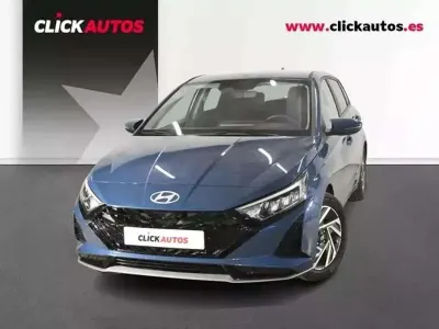 Usado Hyundai i20 101 CV (74 kW) 2025 Azul Utilitario
