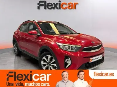 Usado Kia Stonic 84 CV (61 kW) 2021 Rojo SUV