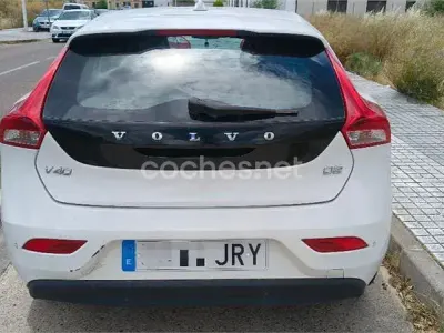 Usado Volvo V40 Kinetic 115 CV (84 kW) 2016 Blanco Berlina